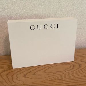 GUCCI BRICK DISPLAY